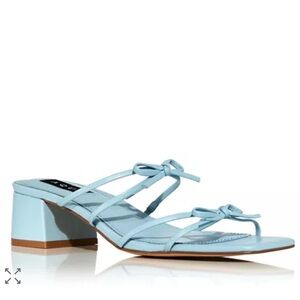 Aqua Women's Cntia Square Toe Double Bow Block Heel Sandals  Shower NWOB Flaw